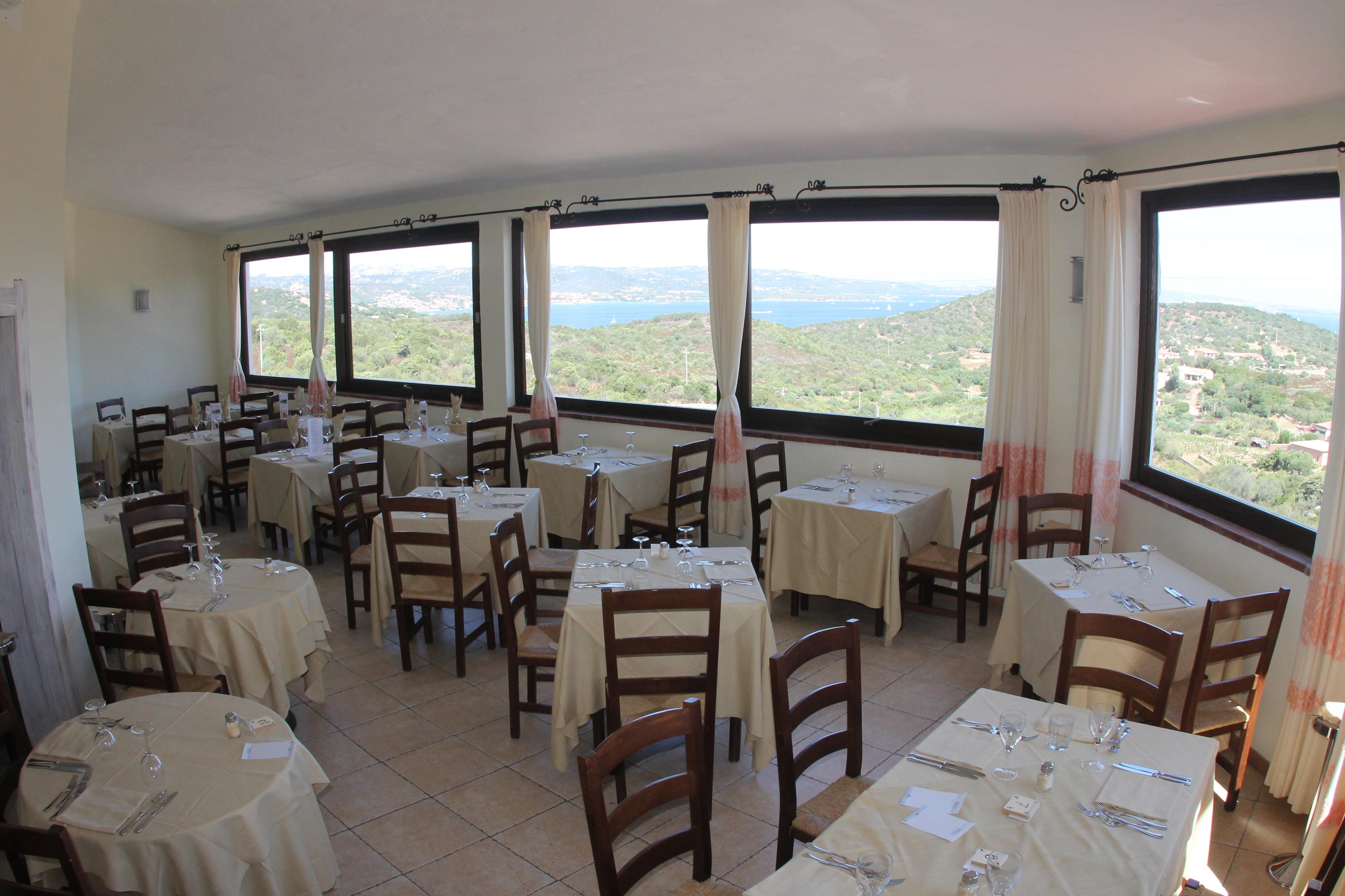 באיה סרדיניה Hotel Li Graniti מראה חיצוני תמונה