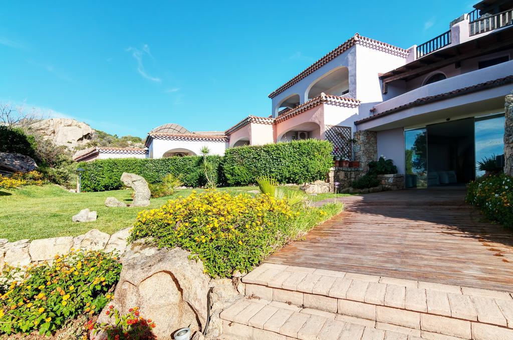 באיה סרדיניה Hotel Li Graniti מראה חיצוני תמונה